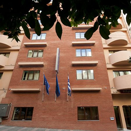 פיראוס Efplias Hotel Apartments מראה חיצוני תמונה