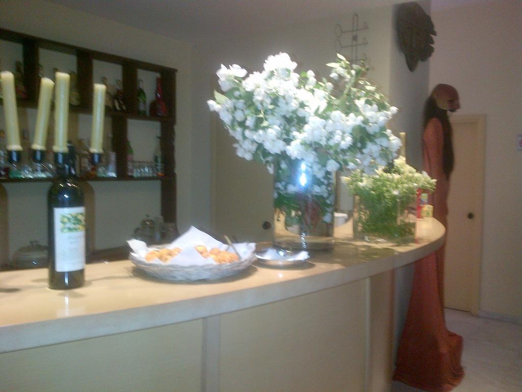 פיראוס Efplias Hotel Apartments מראה חיצוני תמונה