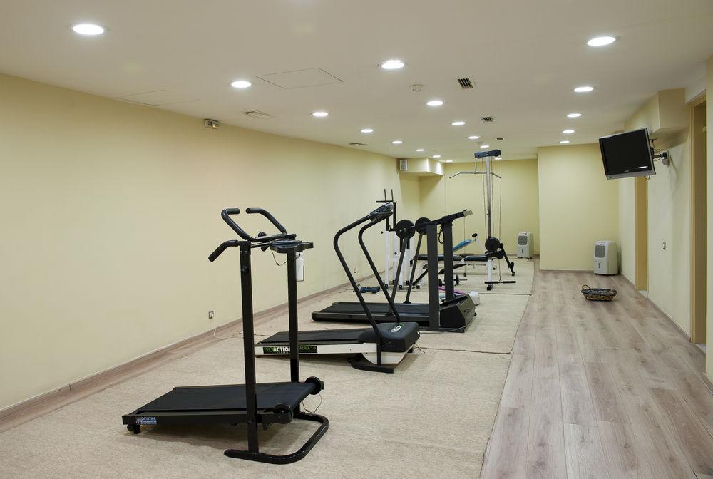 פיראוס Efplias Hotel Apartments מראה חיצוני תמונה