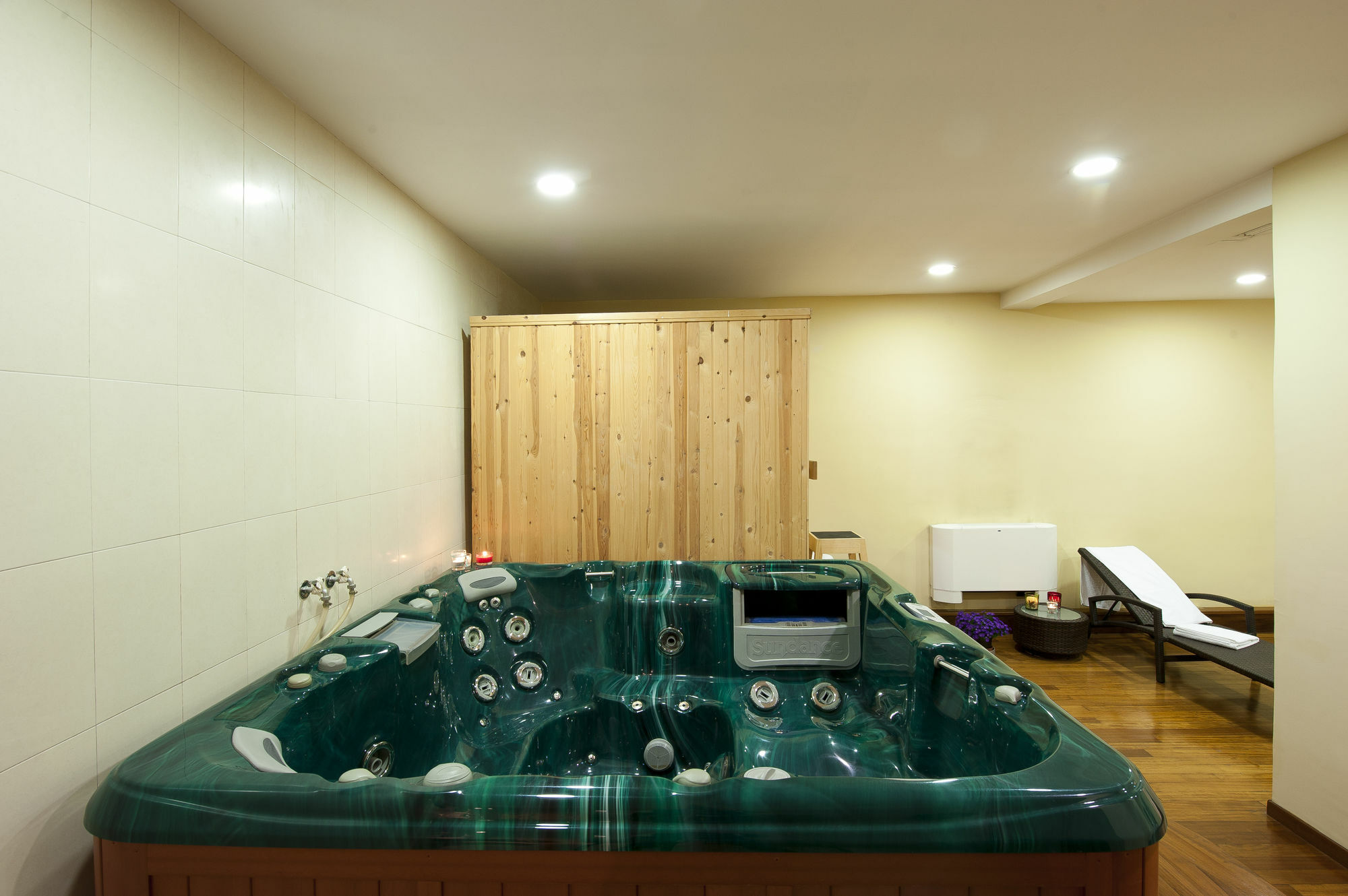 פיראוס Efplias Hotel Apartments מראה חיצוני תמונה