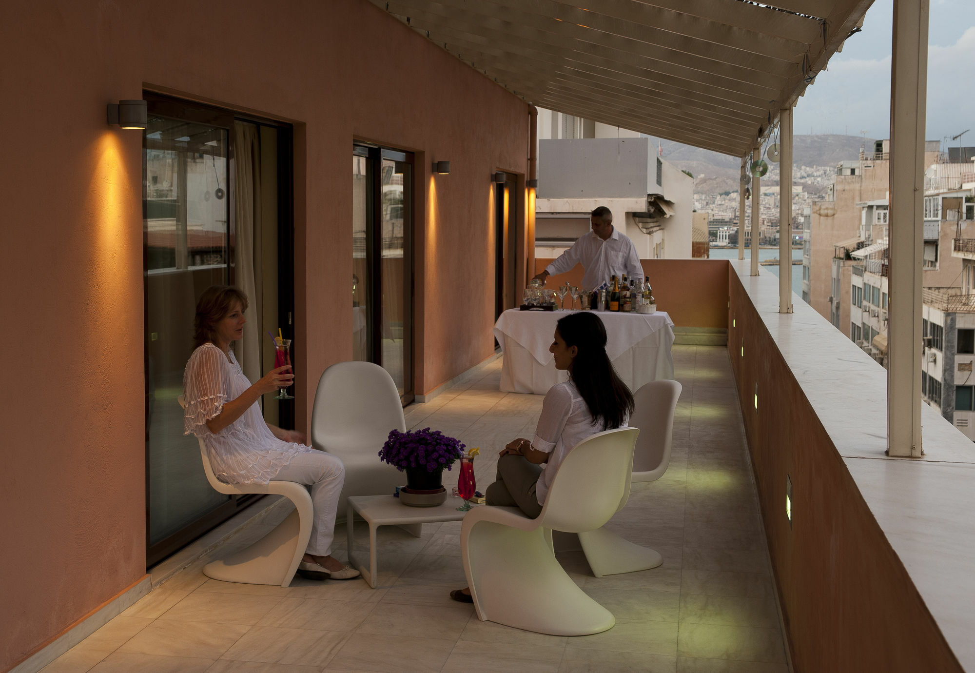 פיראוס Efplias Hotel Apartments מראה חיצוני תמונה